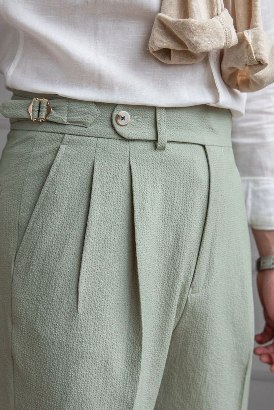 Men's High-Rise Pleated Trousers Cuffed Hem - Image 12