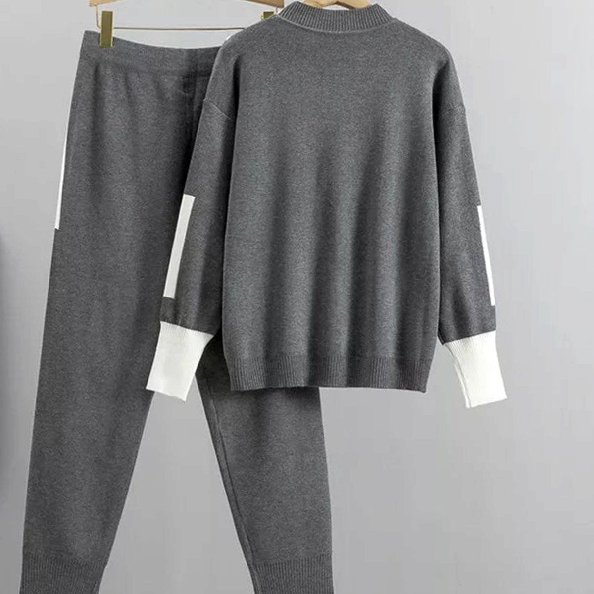 Women 2 Piece Knit Sweater Jogger Set - Image 2