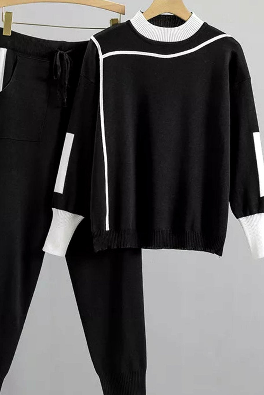 Women 2 Piece Knit Sweater Jogger Set - Image 4