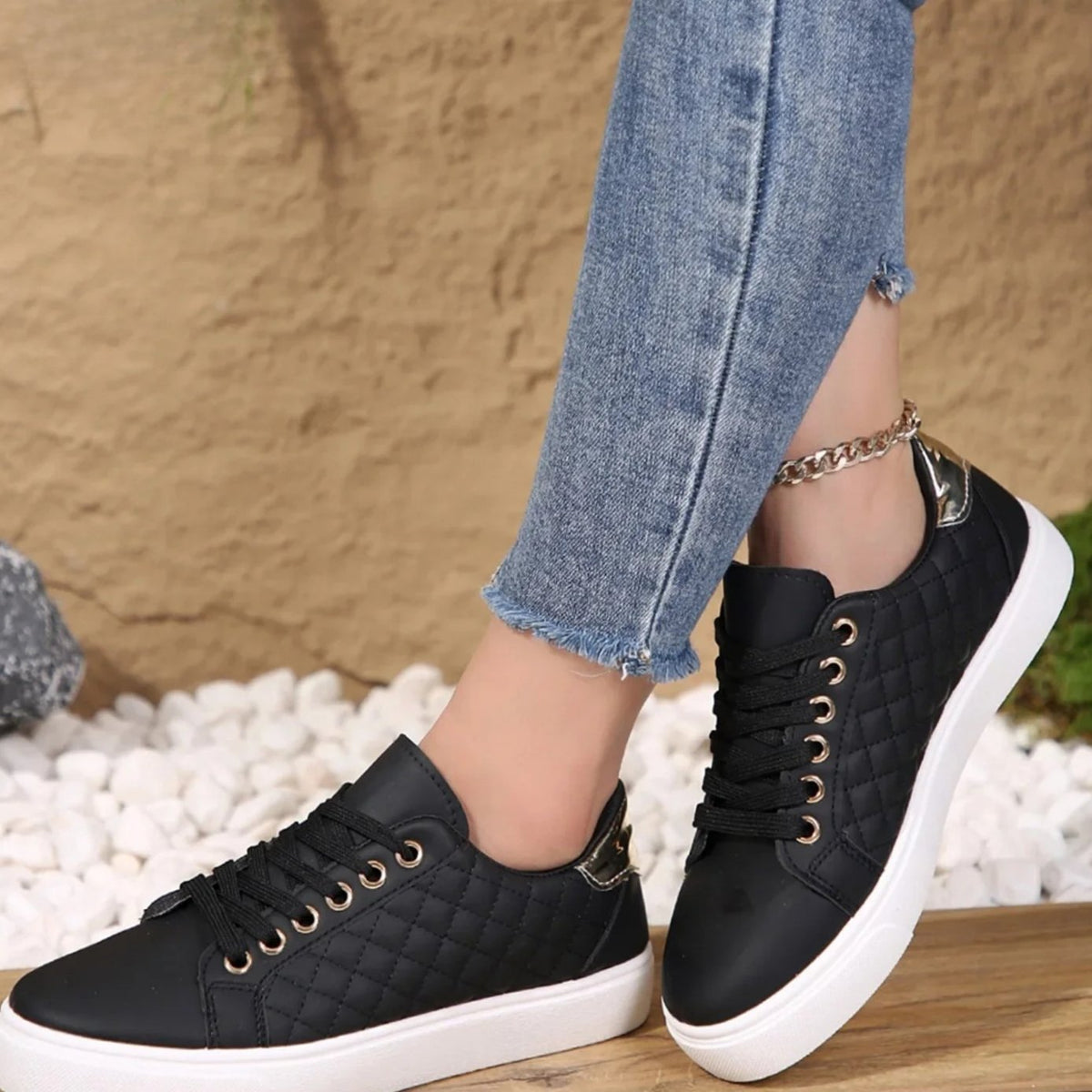 Women's Quilted Orthopedic Lace-Up Platform Sneakers