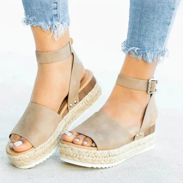 Women Comfortable Flat Sandals - Image 19