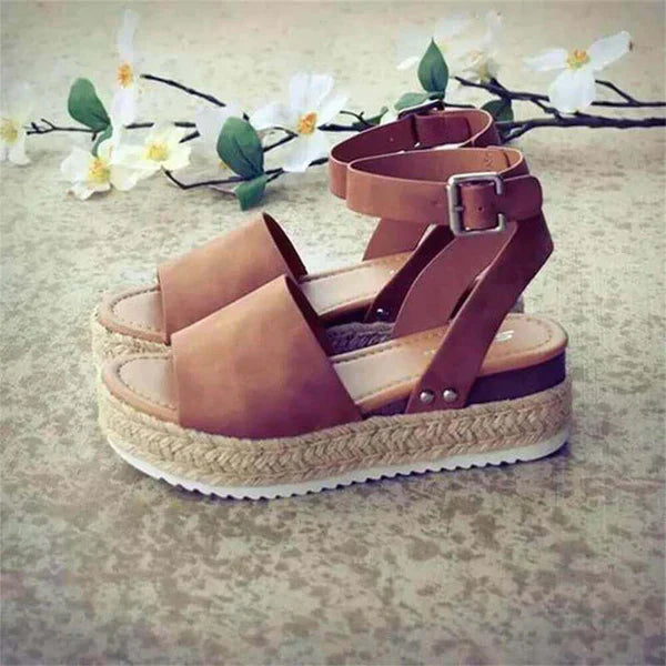 Women Comfortable Flat Sandals - Image 16