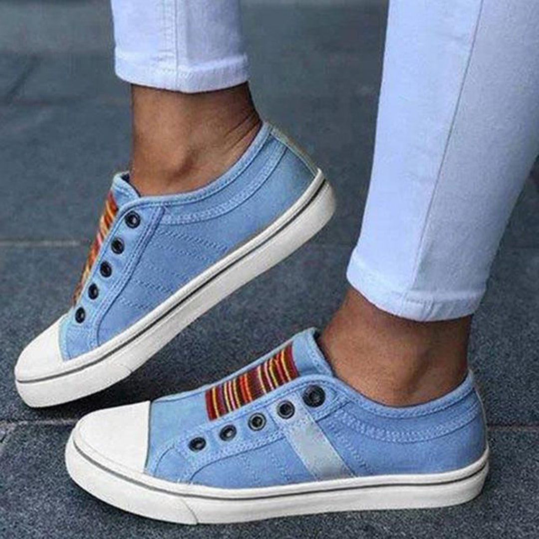 Women's Comfortable Slip-On Canvas Shoes - Image 2