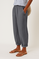 Women Linen Cropped Relaxed Fit Pull-On Pants - Image 5