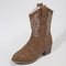 Botins western de senhora com cano bordado e salto largo