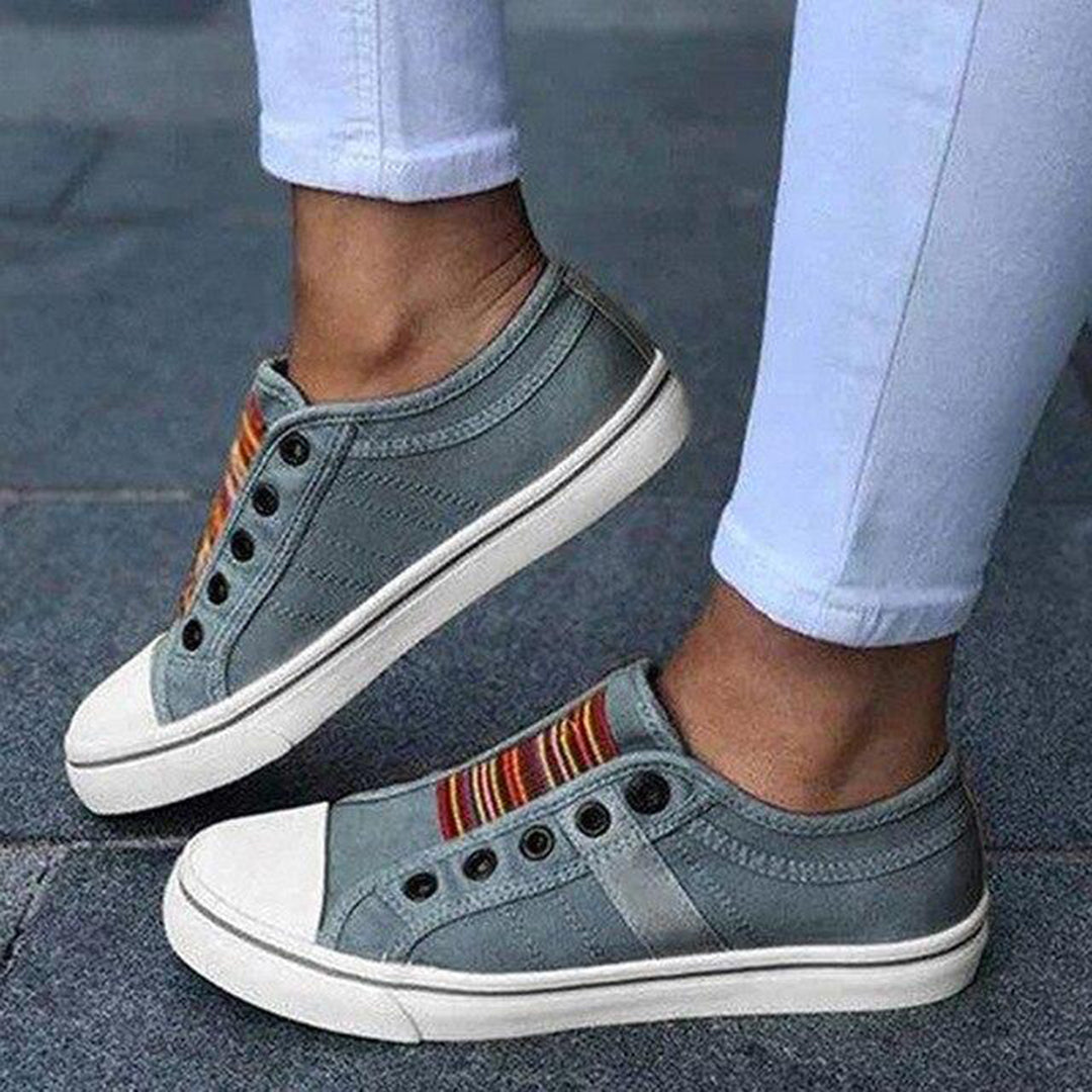 Women's Comfortable Slip-On Canvas Shoes