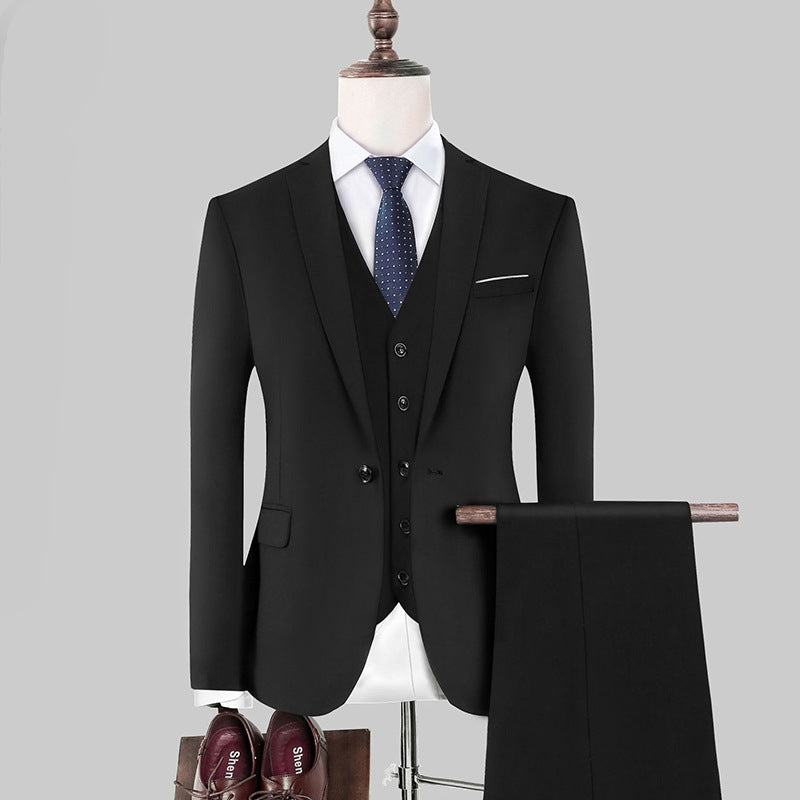 Ανδρικό επίσημο κοστούμι slim fit τριών τεμαχίων: σακάκι, γιλέκο και παντελόνι