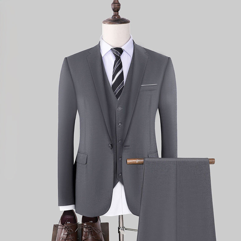 Ανδρικό επίσημο κοστούμι slim fit τριών τεμαχίων: σακάκι, γιλέκο και παντελόνι