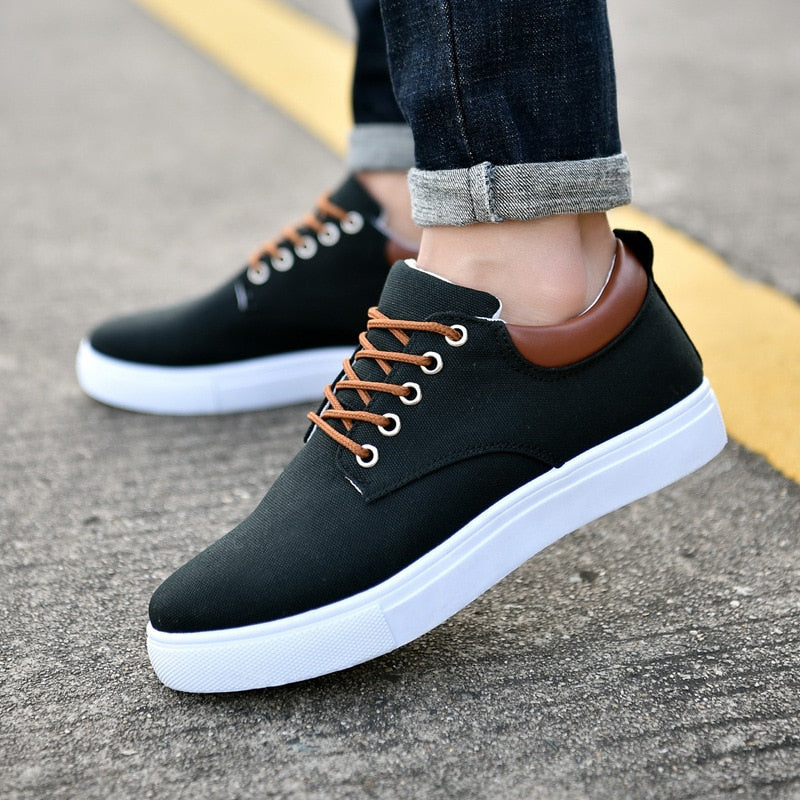 Men's Canvas Sneakers Casual Comfortable Shoes