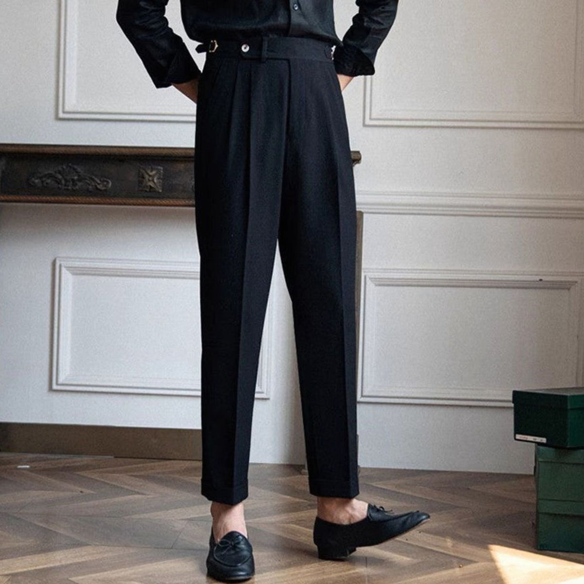 Men's High-Rise Pleated Trousers Cuffed Hem - Image 4